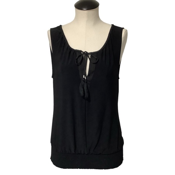 White House Black Market Tops - WHITE HOUSE BLACK MARKET WHBM Sleeveless Blouse - Size S